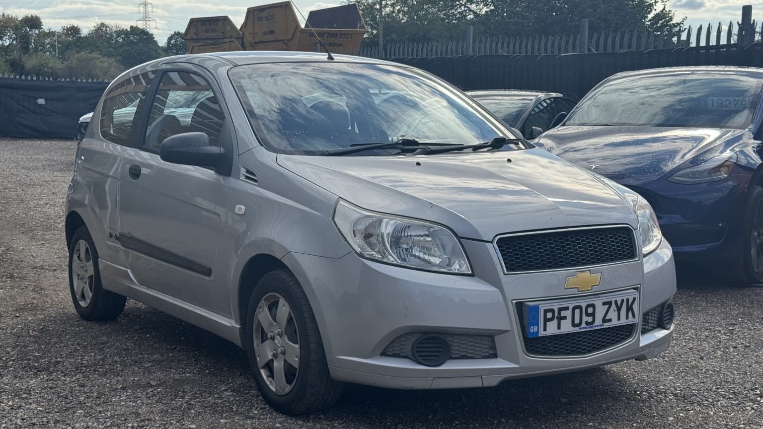 Chevrolet Aveo - image 1 of 26