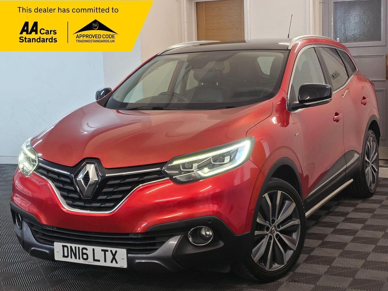 Renault Kadjar - image 1 of 22
