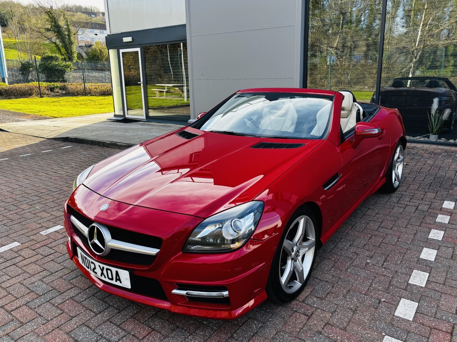 Mercedes-Benz SLK - image 1 of 58
