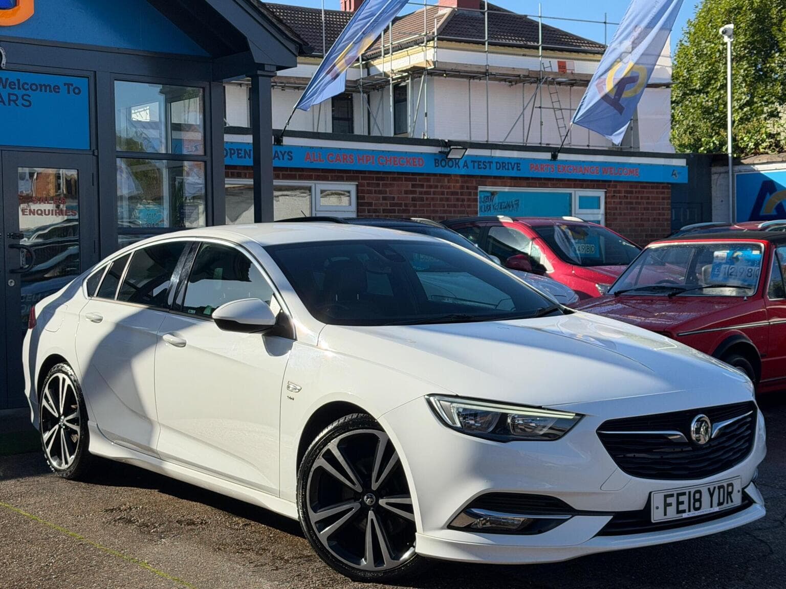 Vauxhall Insignia - image 1 of 71