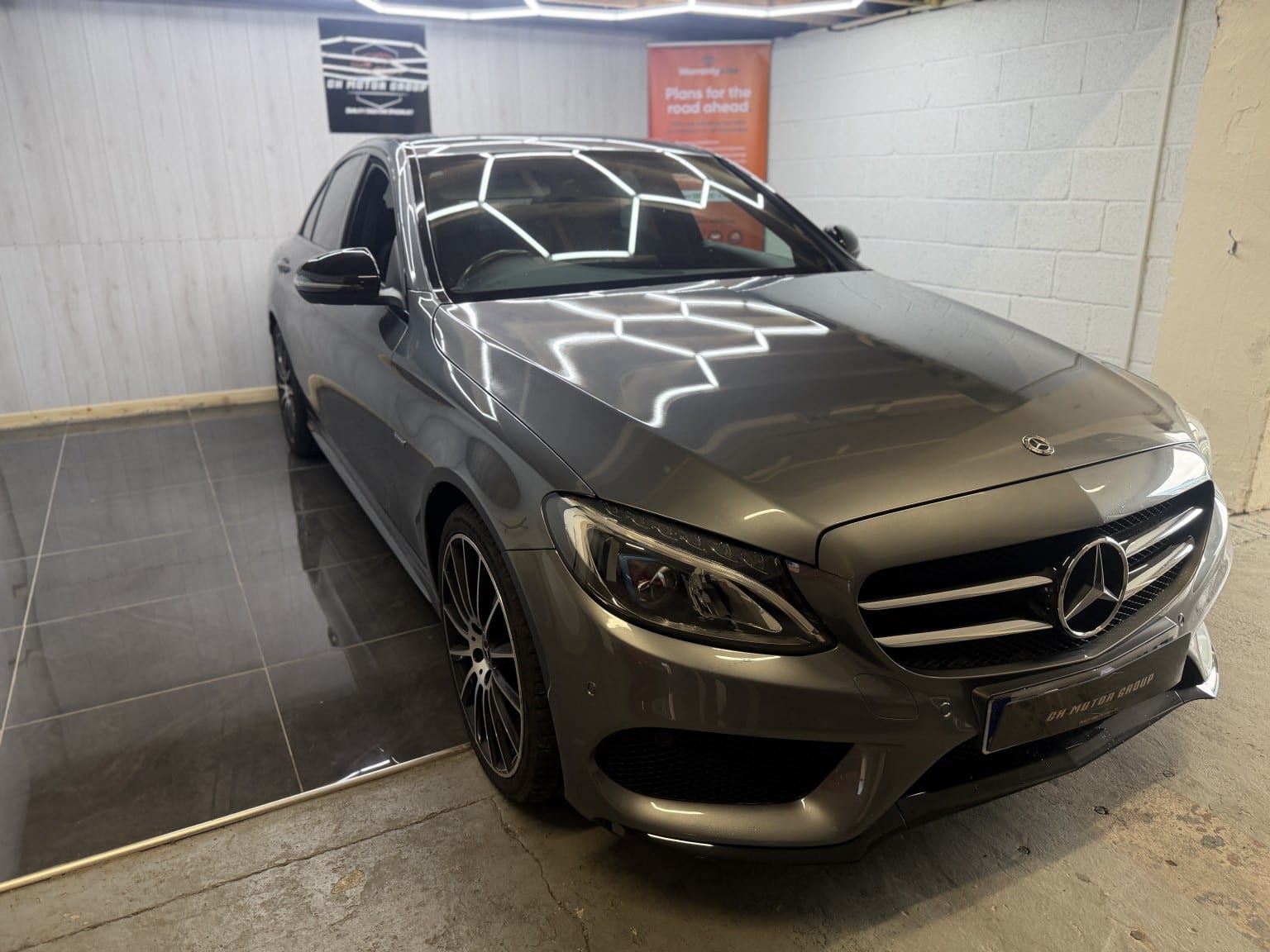 Mercedes-Benz C Class - image 1 of 24