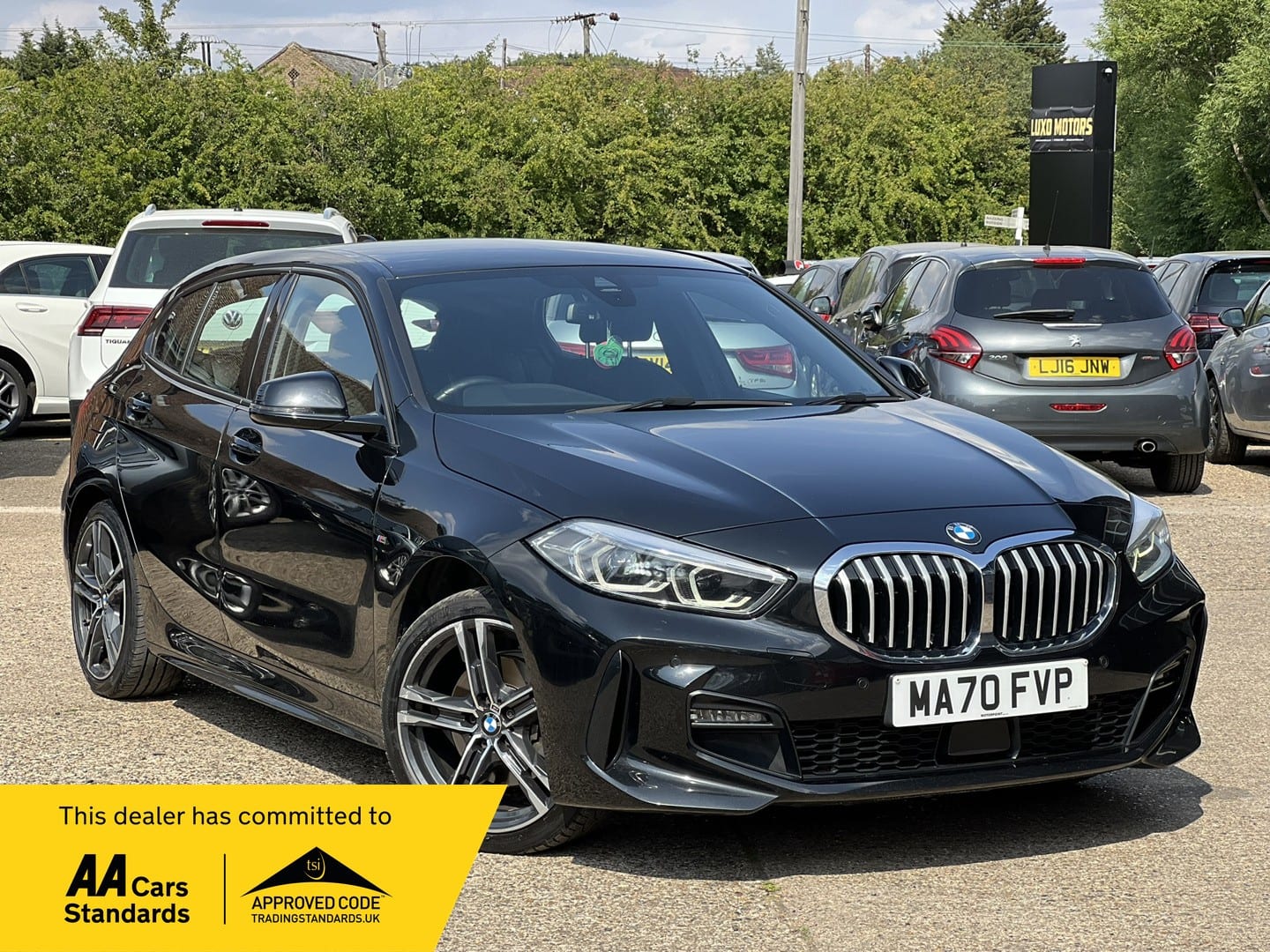 BMW 1 Series - image 1 of 70