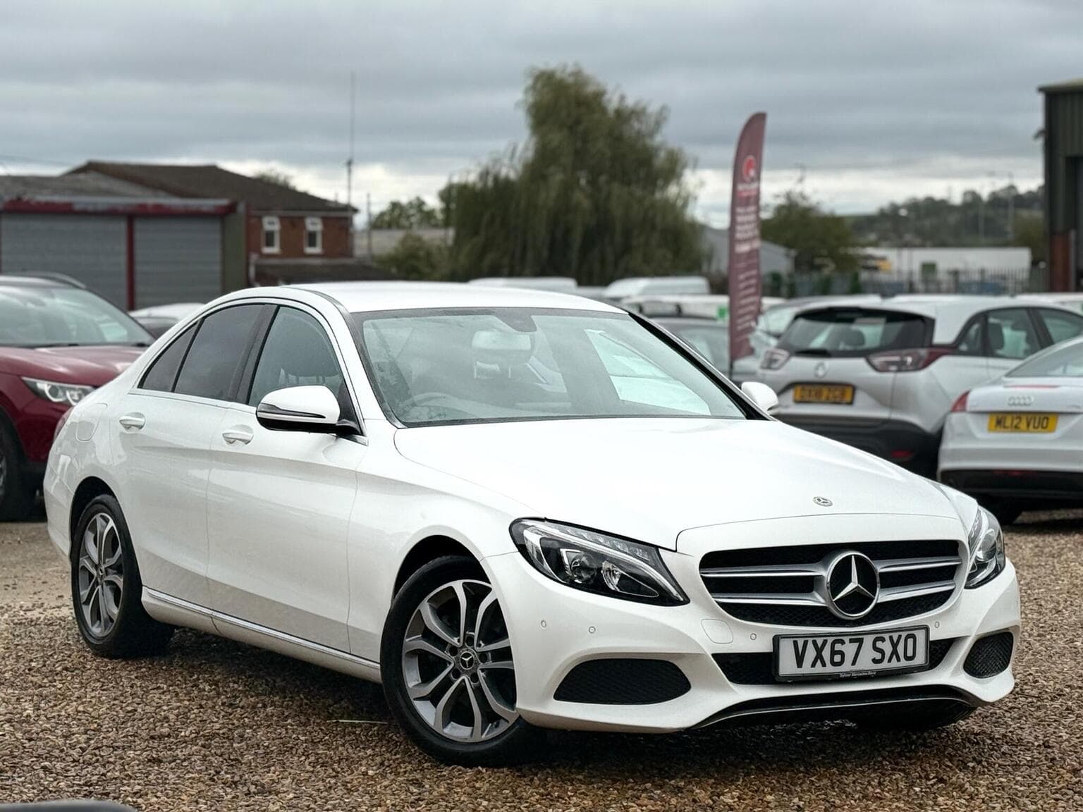Mercedes-Benz C Class - image 1 of 70