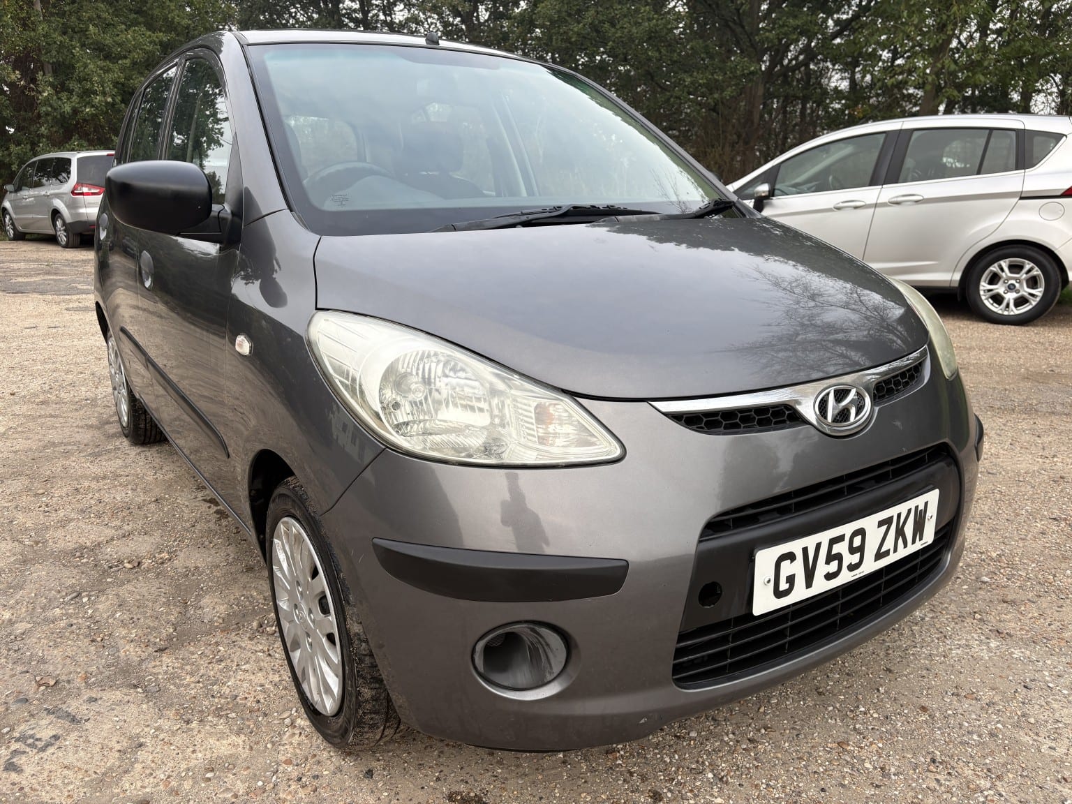 Hyundai i10 - image 1 of 26