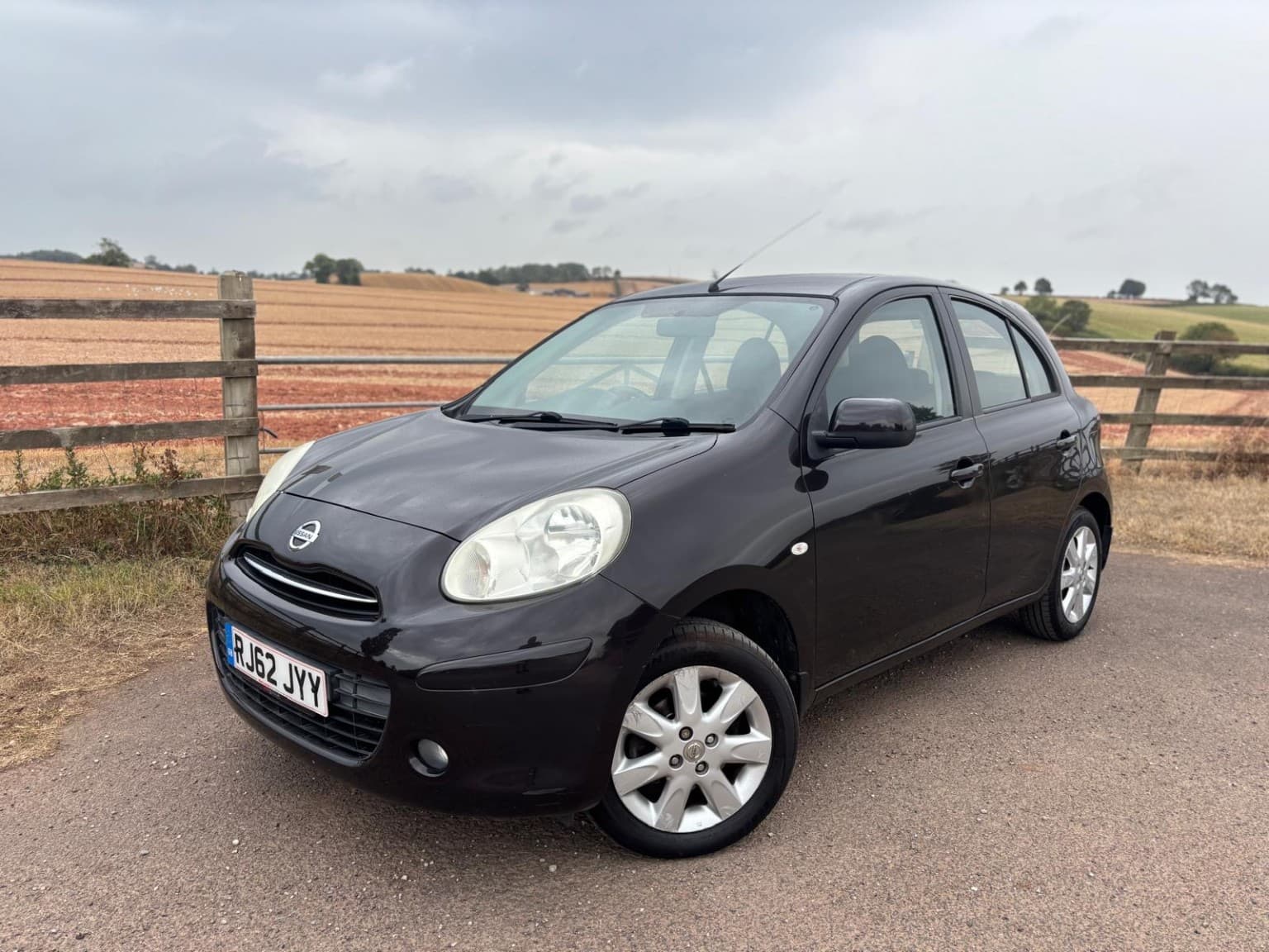Nissan Micra - image 1 of 15