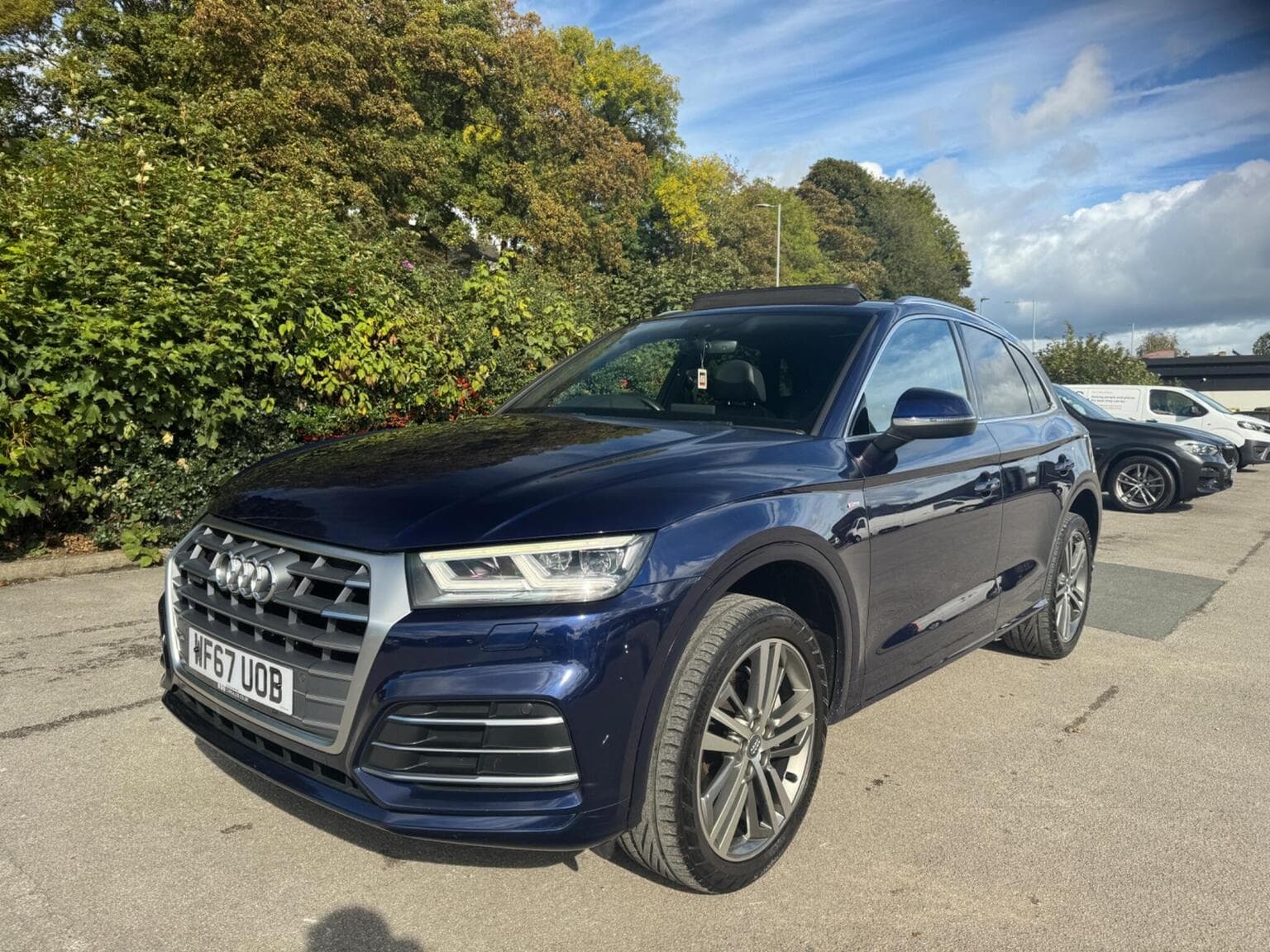 Audi Q5 - image 1 of 66
