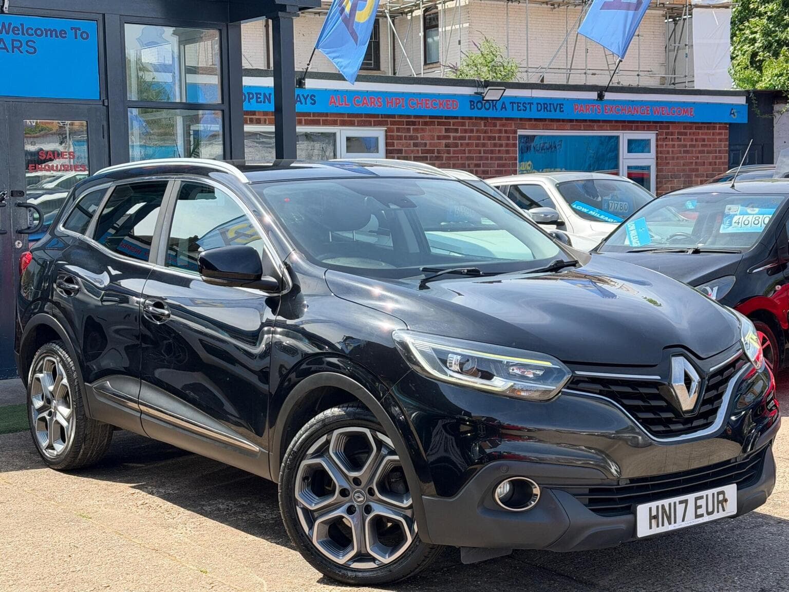 Renault Kadjar - image 1 of 58
