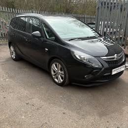 Vauxhall Zafira Tourer - image 1 of 12