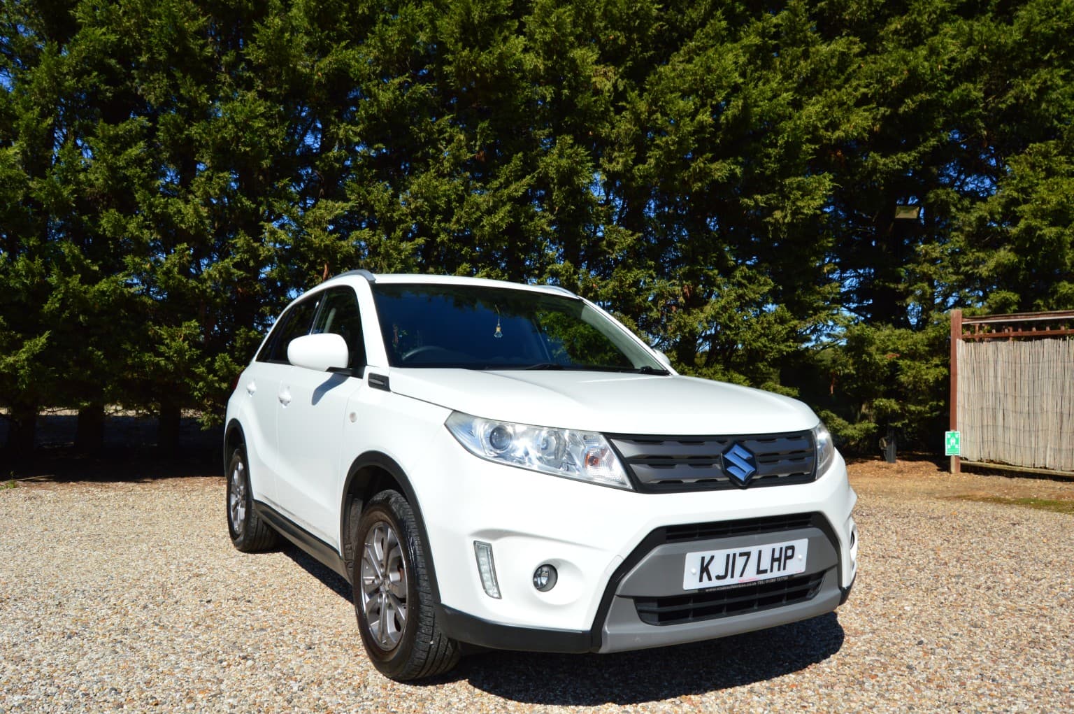 Suzuki Vitara - image 1 of 28