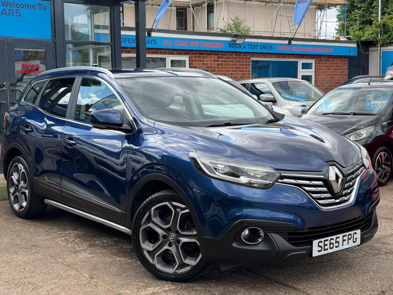 Renault Kadjar - image 1 of 50