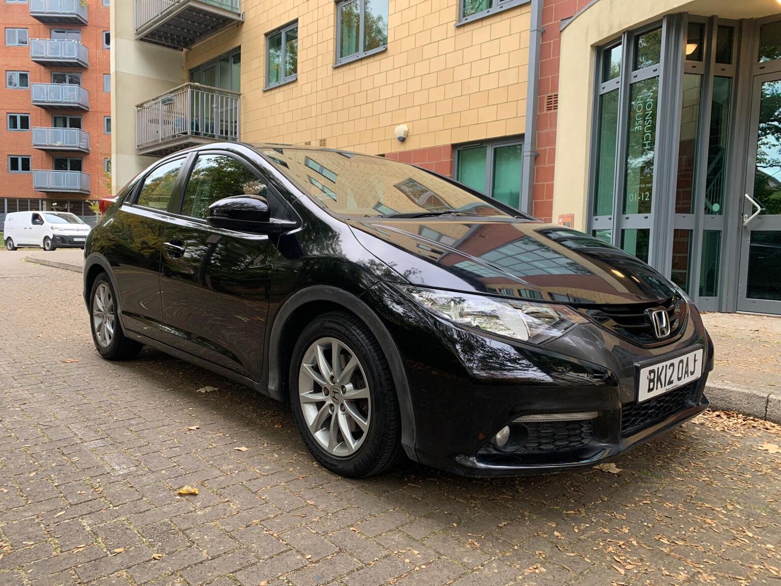 2012 Honda Civic 1.8 i-VTEC ES Euro 5 (s/s) 5dr in black — photo 1 of 34