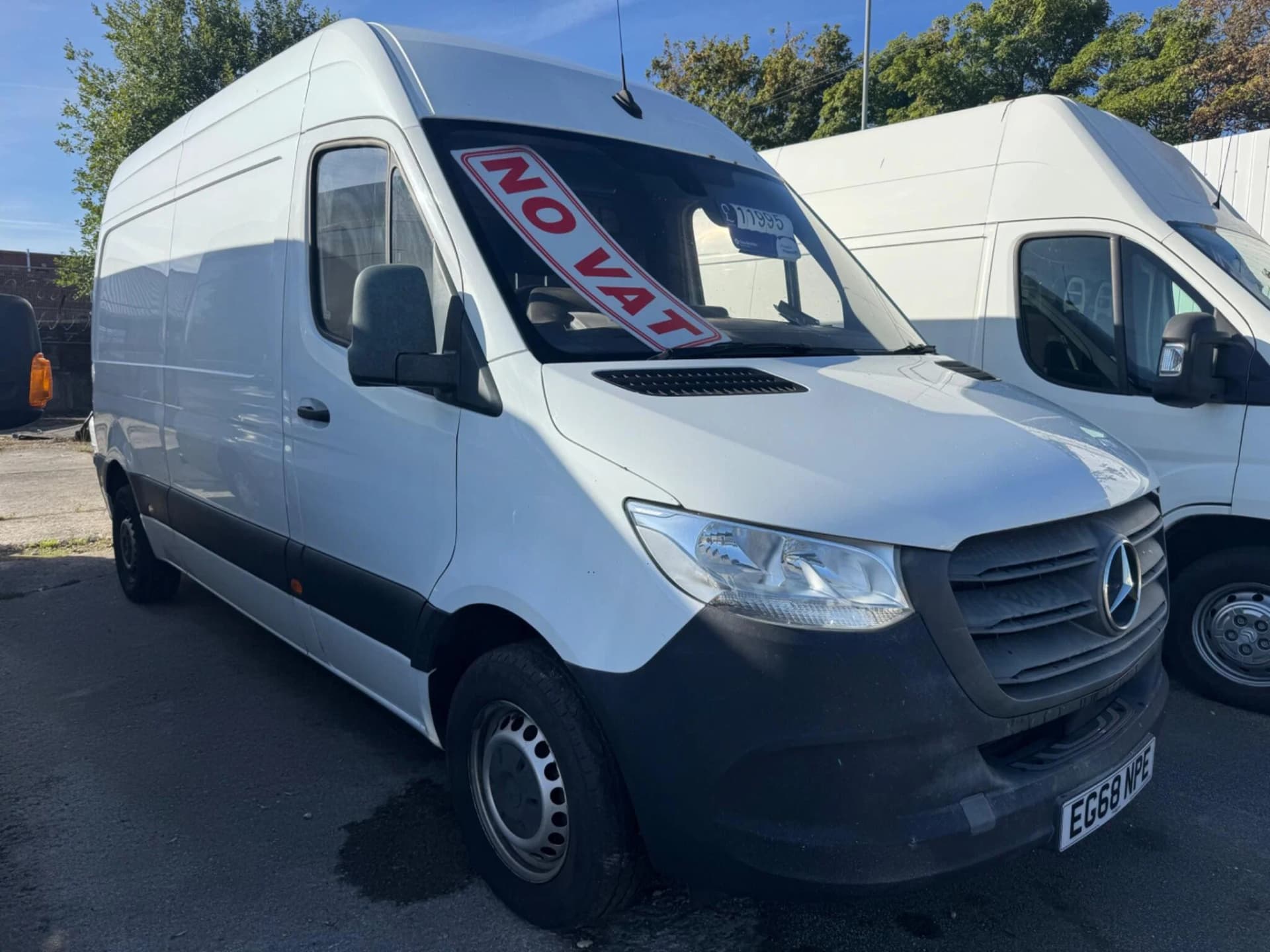 Mercedes-Benz Sprinter - image 1 of 4