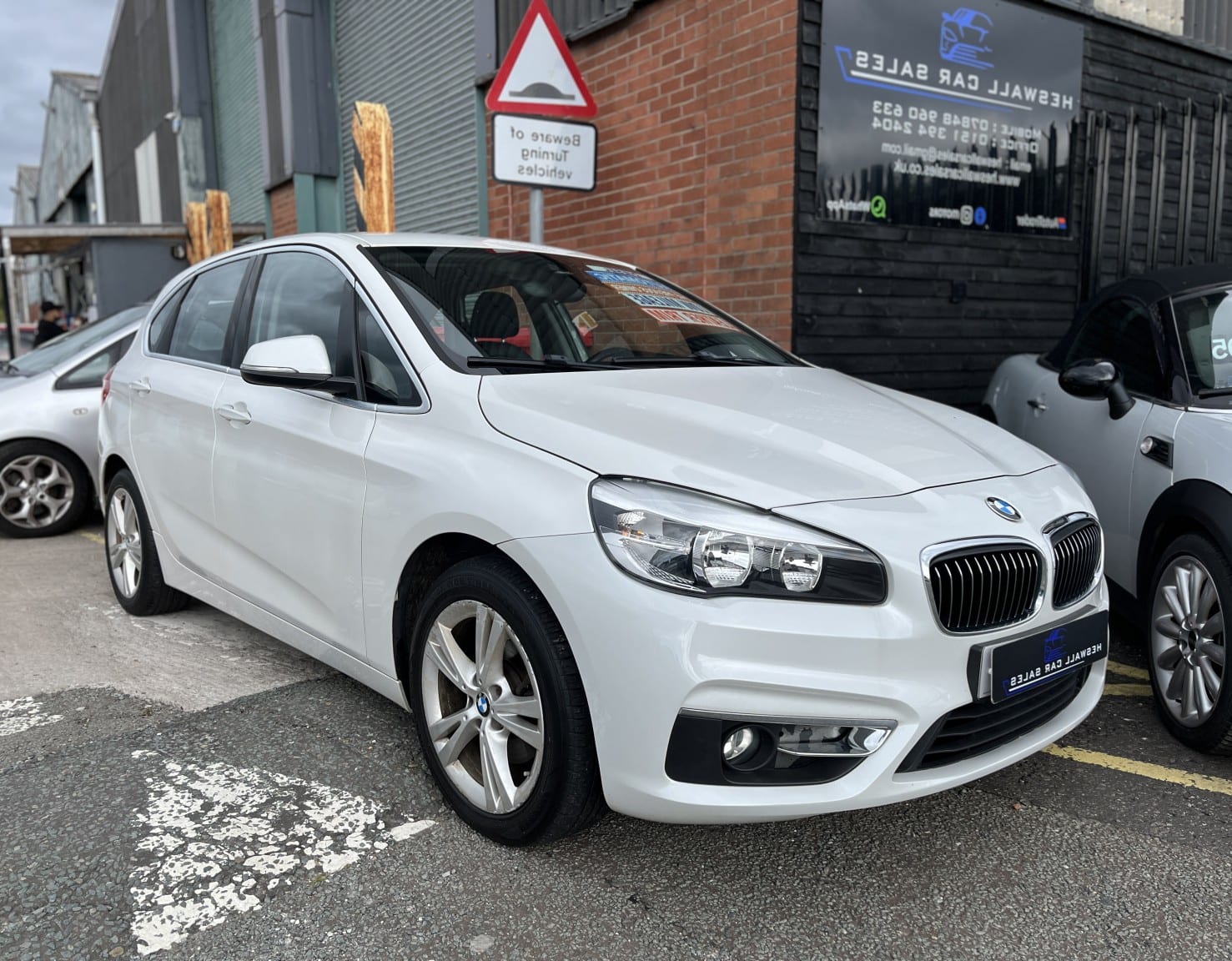 BMW 2 Series Active Tourer - image 1 of 2