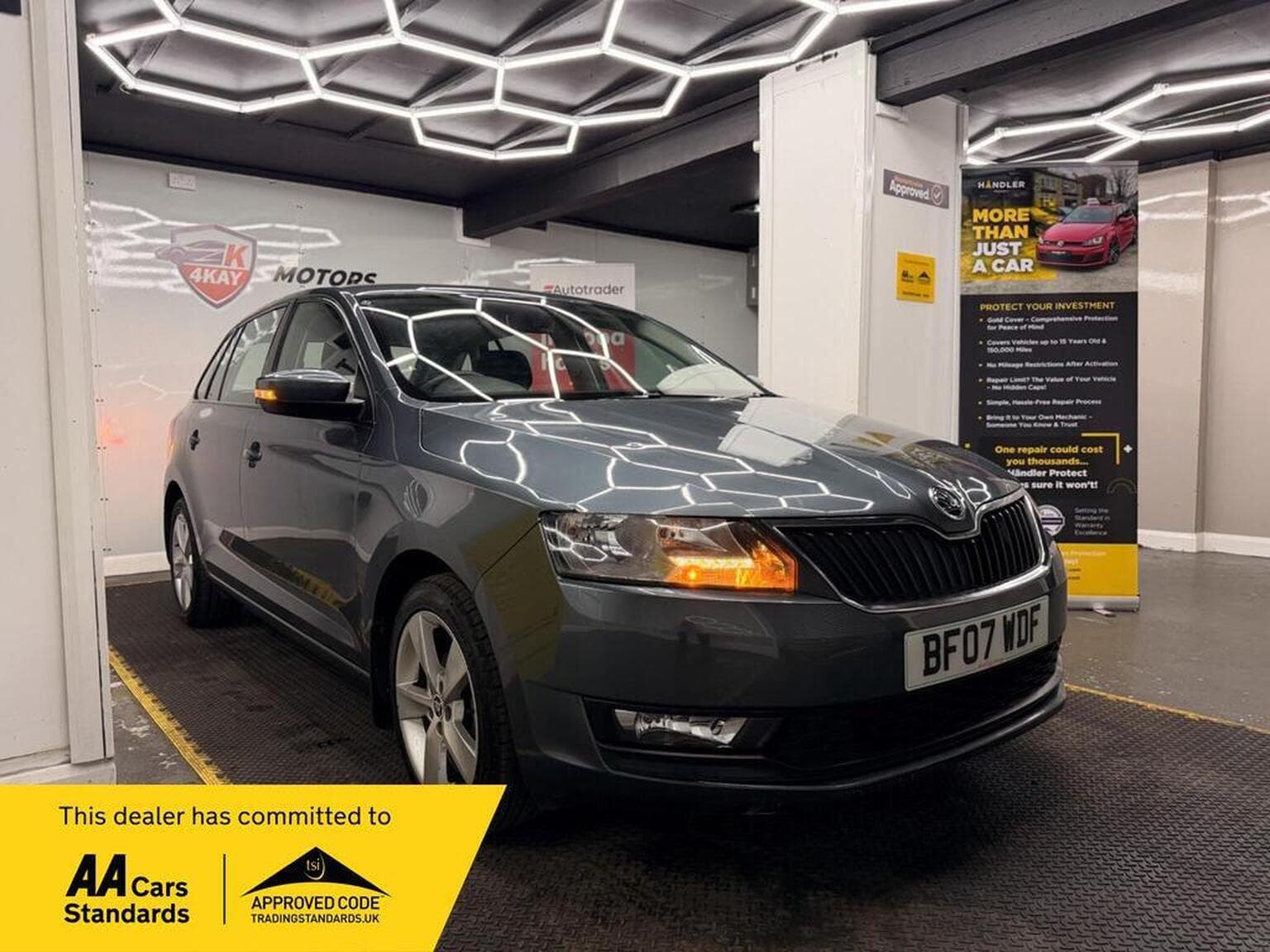 Skoda Rapid Spaceback - image 1 of 66