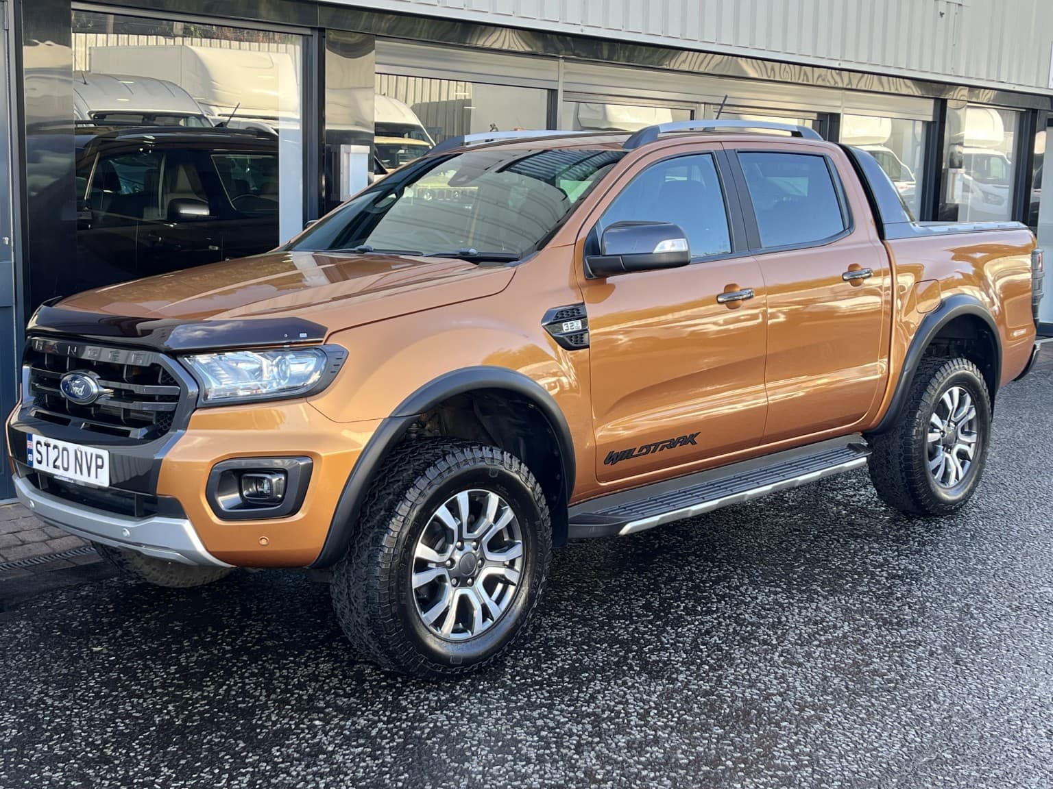Ford Ranger - image 1 of 34