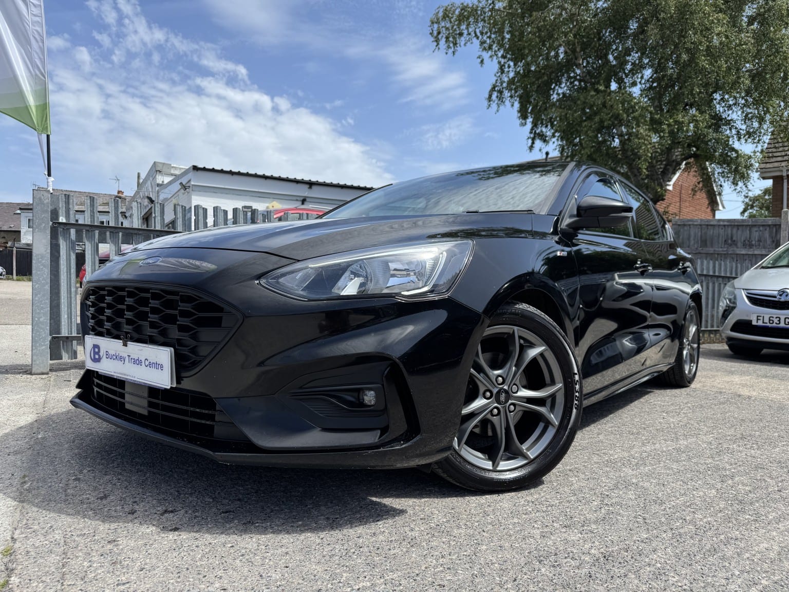 Ford Focus - image 1 of 42
