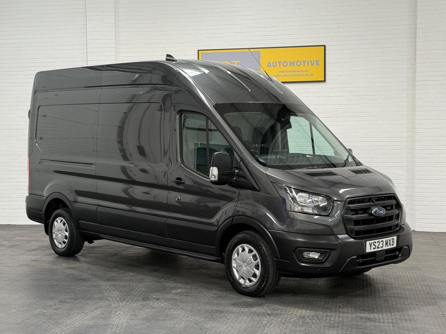 Ford Transit - image 1 of 93
