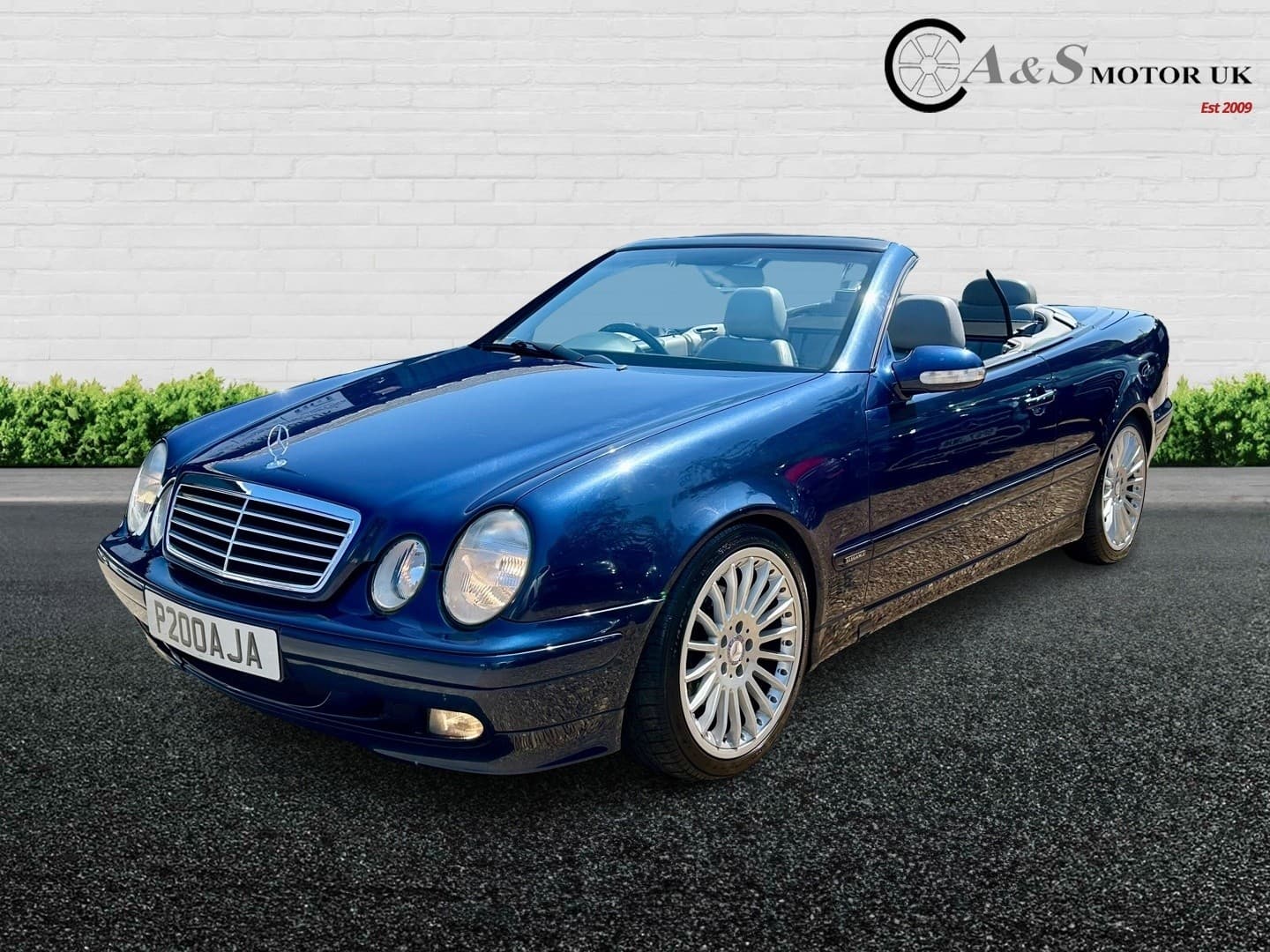 Mercedes-Benz CLK - image 1 of 21