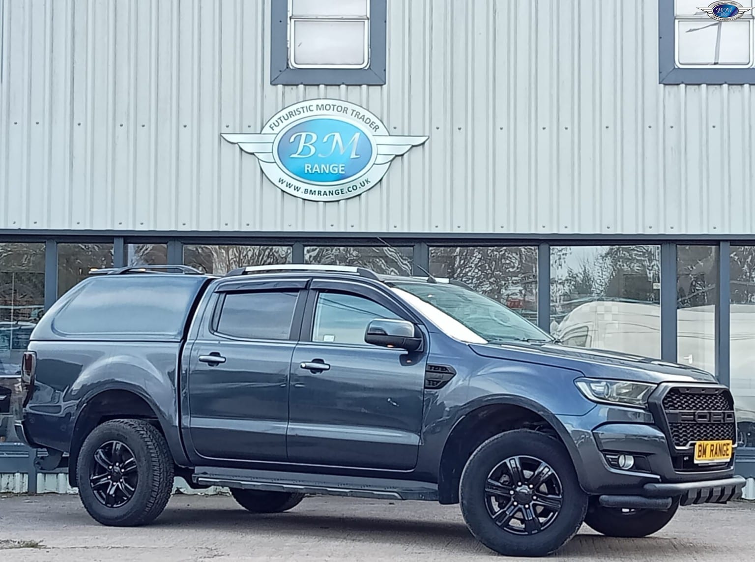 Ford Ranger - image 1 of 20
