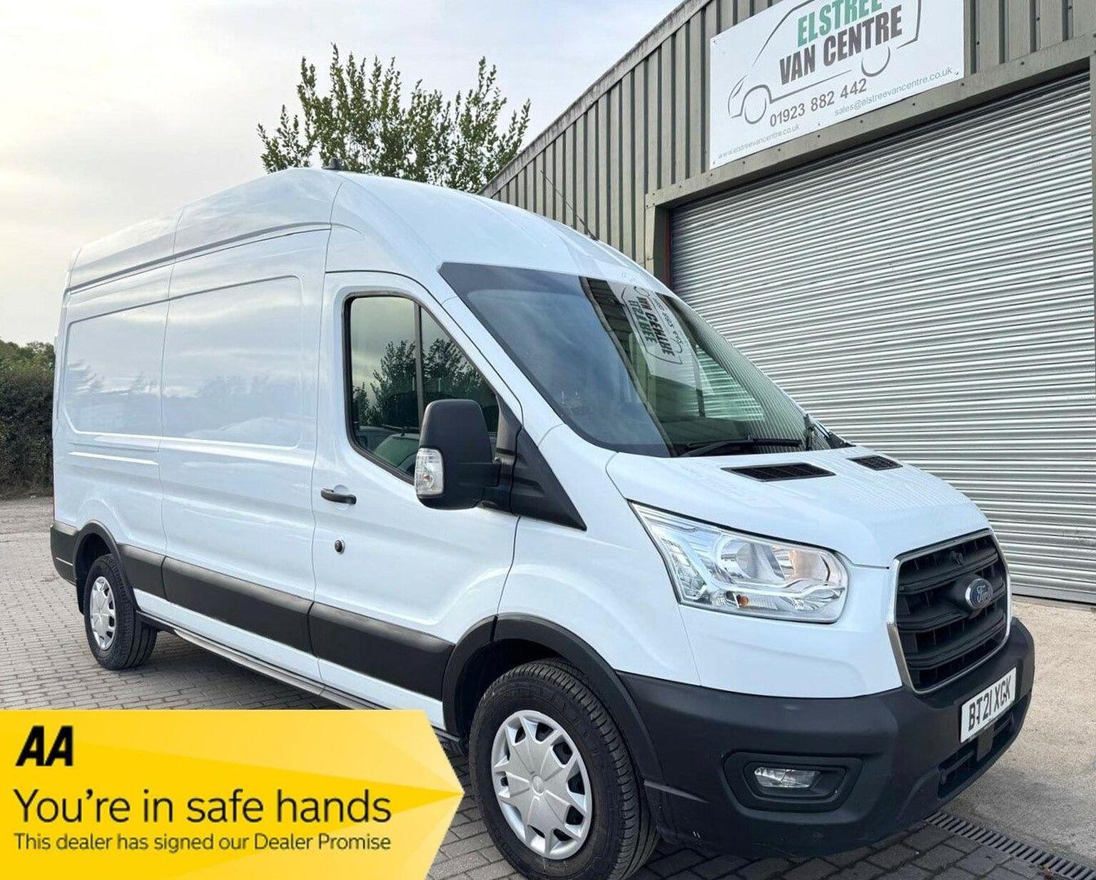 Ford Transit - image 1 of 38