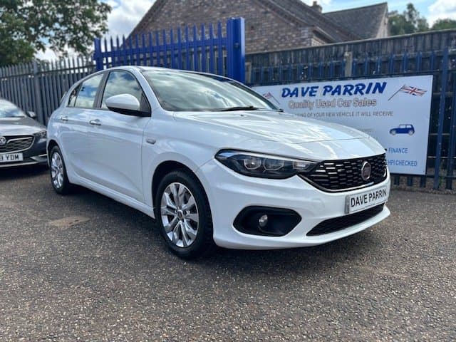 Fiat Tipo - image 1 of 12