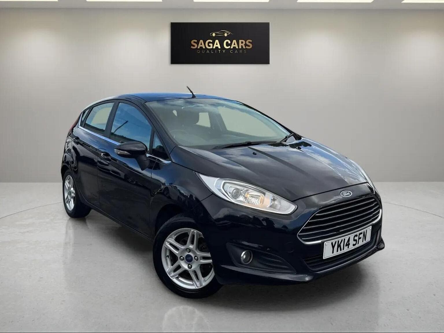 Ford Fiesta - image 1 of 41