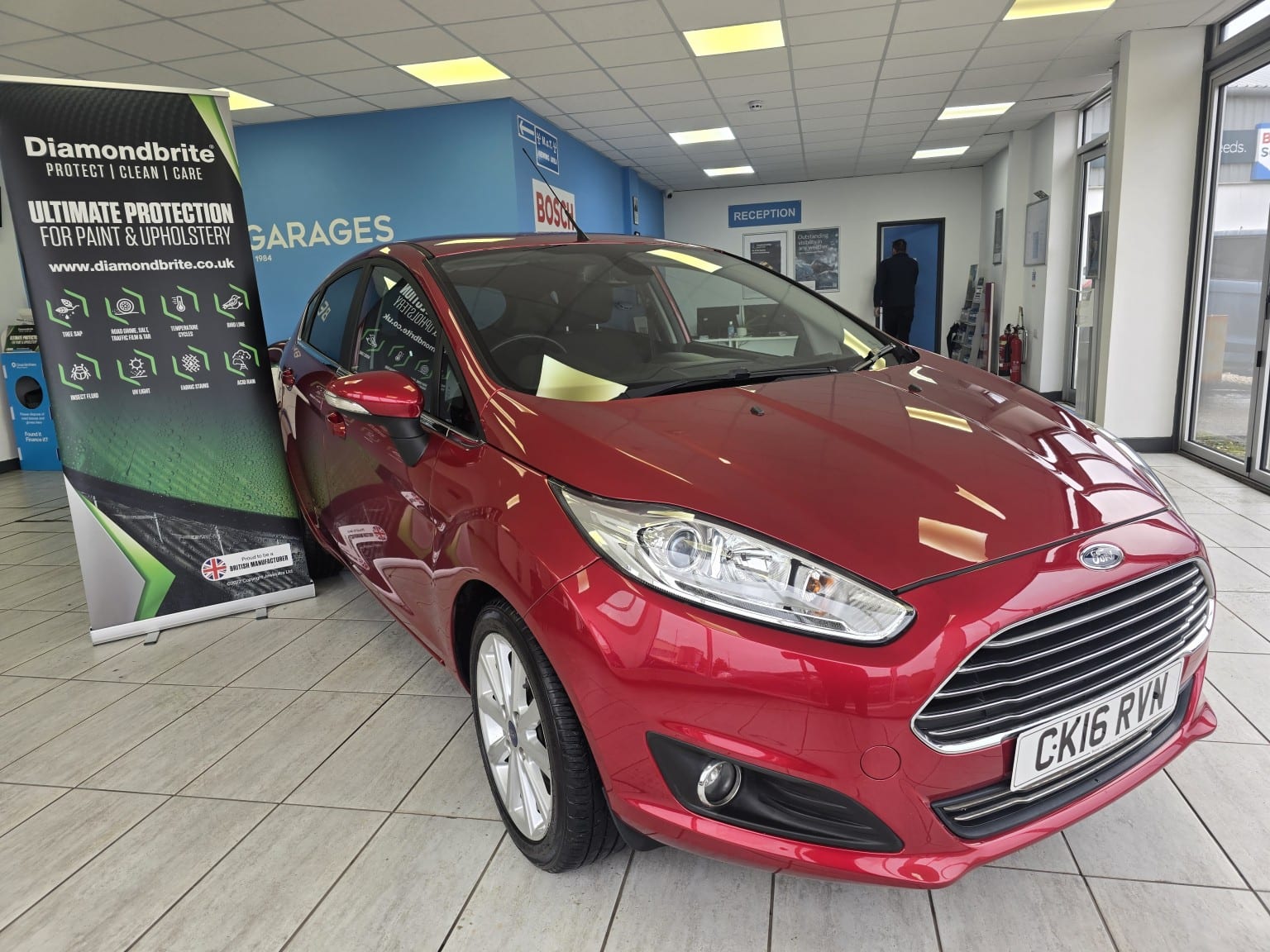 Ford Fiesta - image 1 of 36