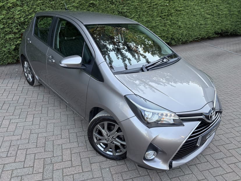 2015 TOYOTA YARIS
