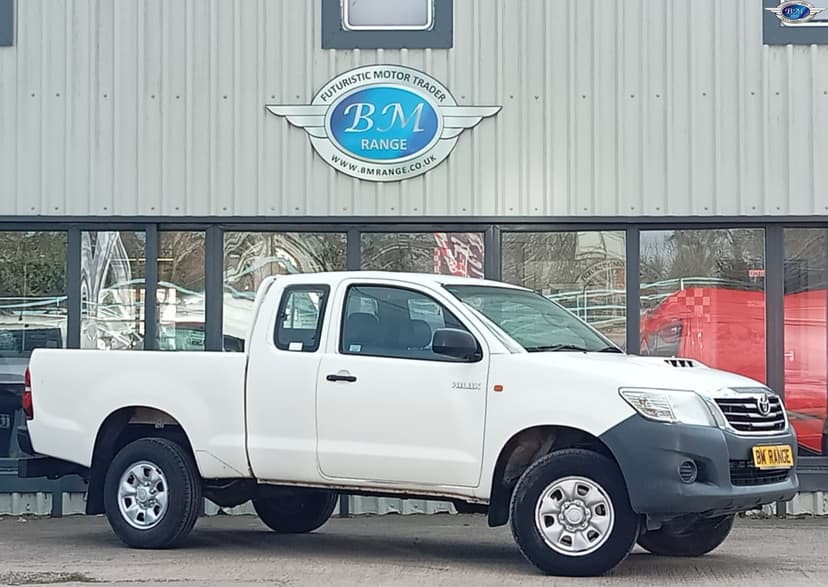 2014 TOYOTA HILUX