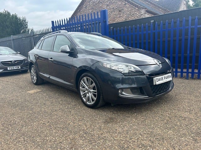 Renault Megane - image 1 of 12