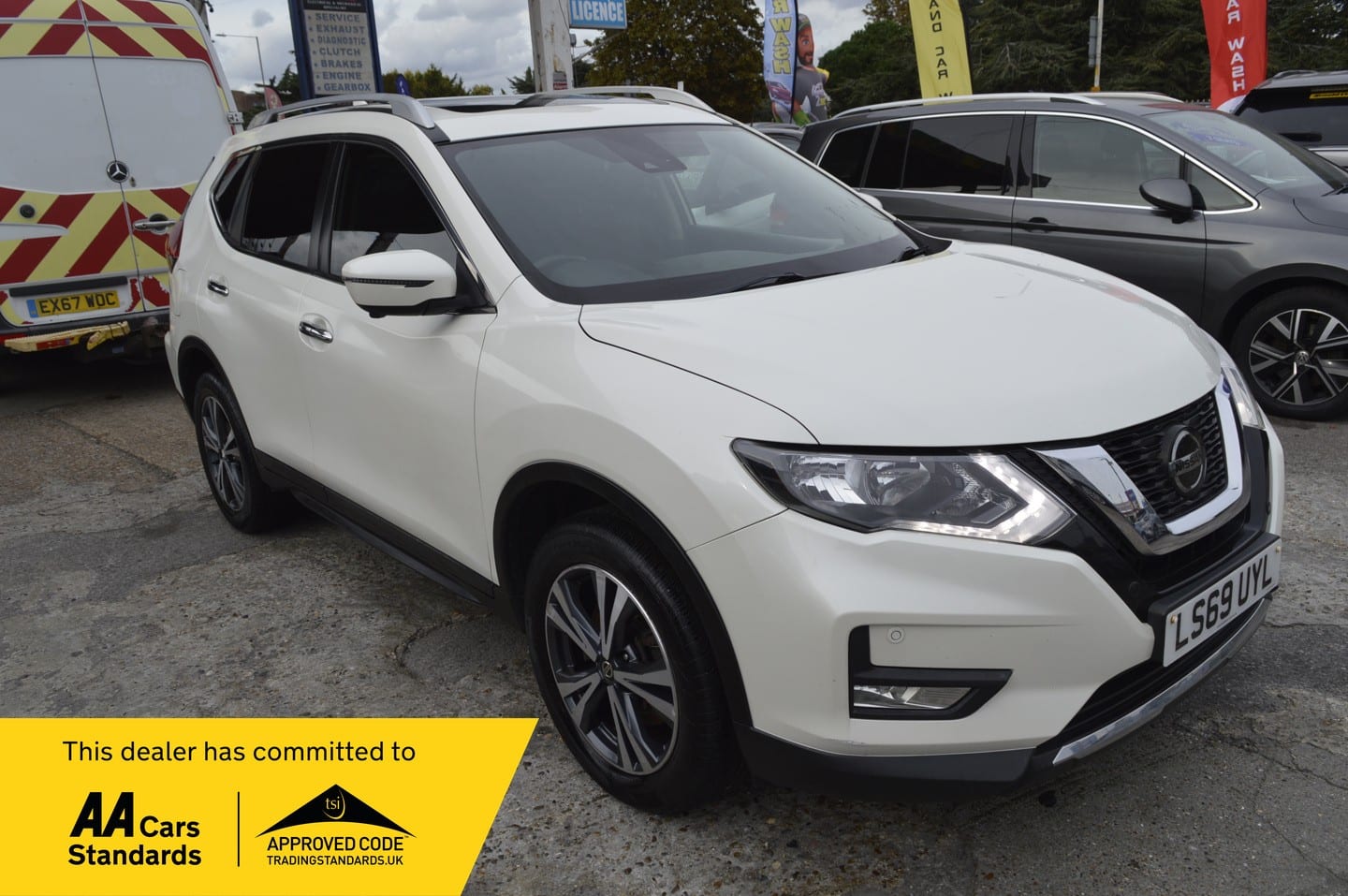 Nissan X-Trail - image 1 of 28