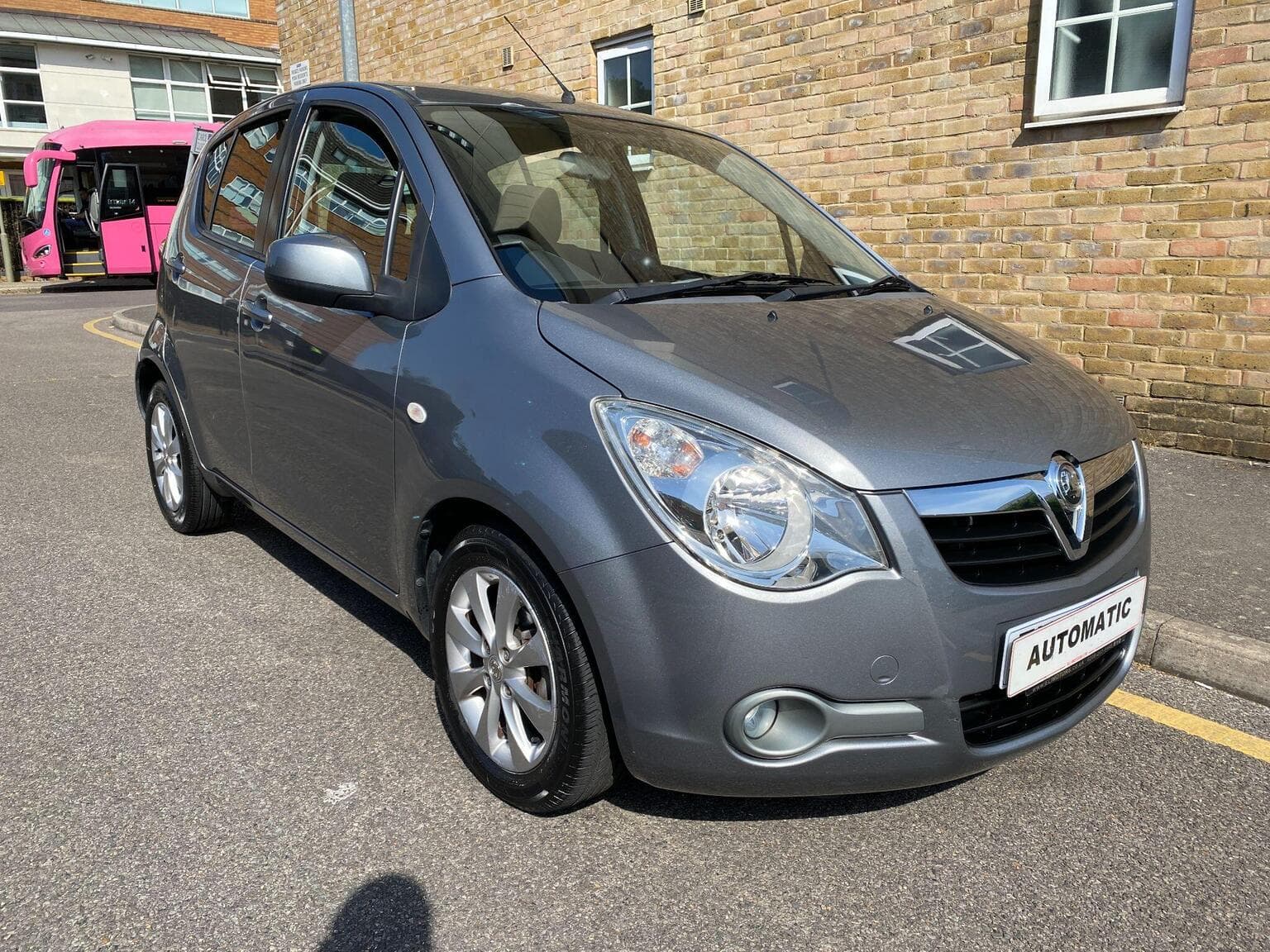 Vauxhall Agila - image 1 of 23