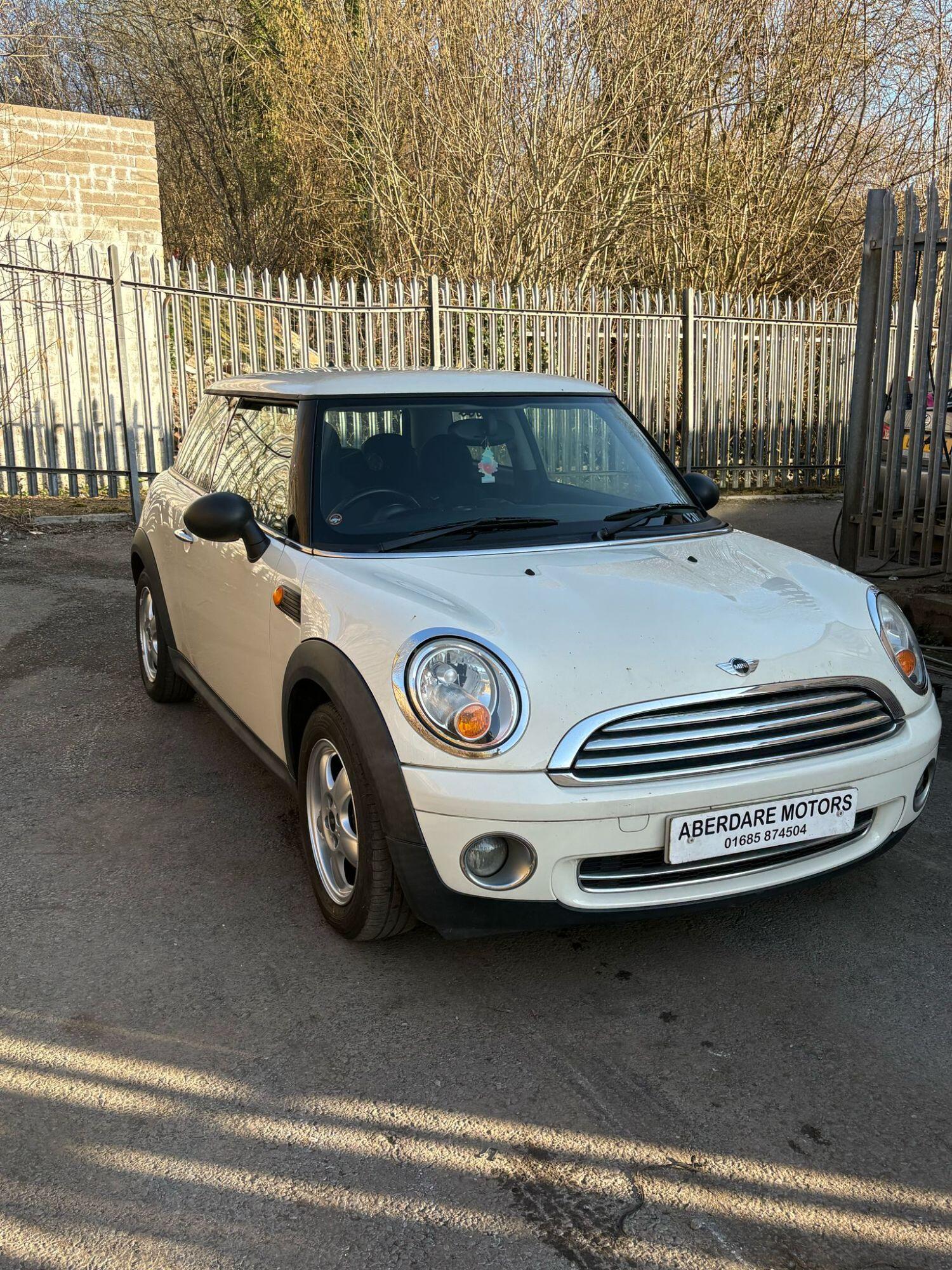 MINI Hatch - image 1 of 14