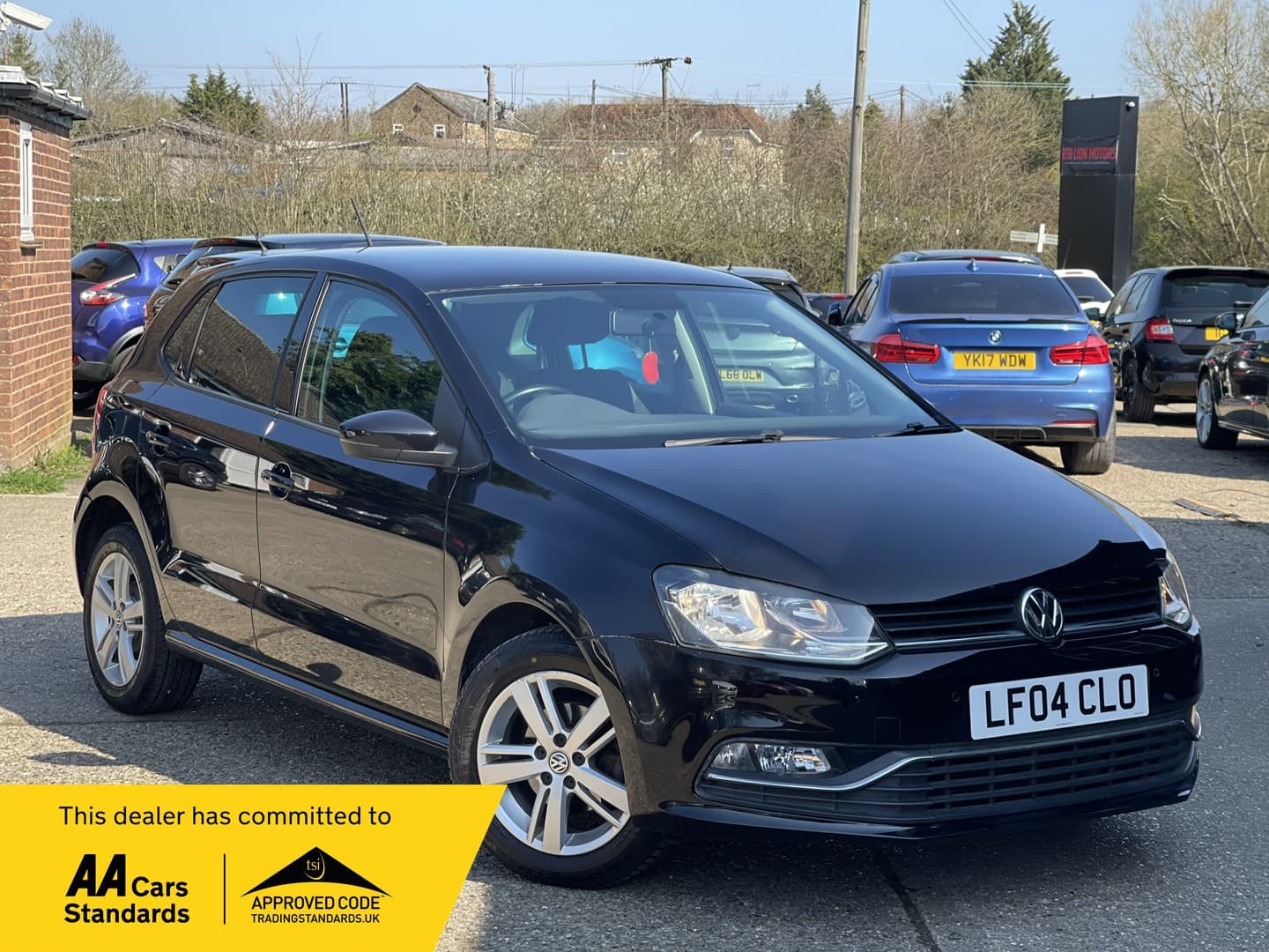 Volkswagen Polo - image 1 of 59