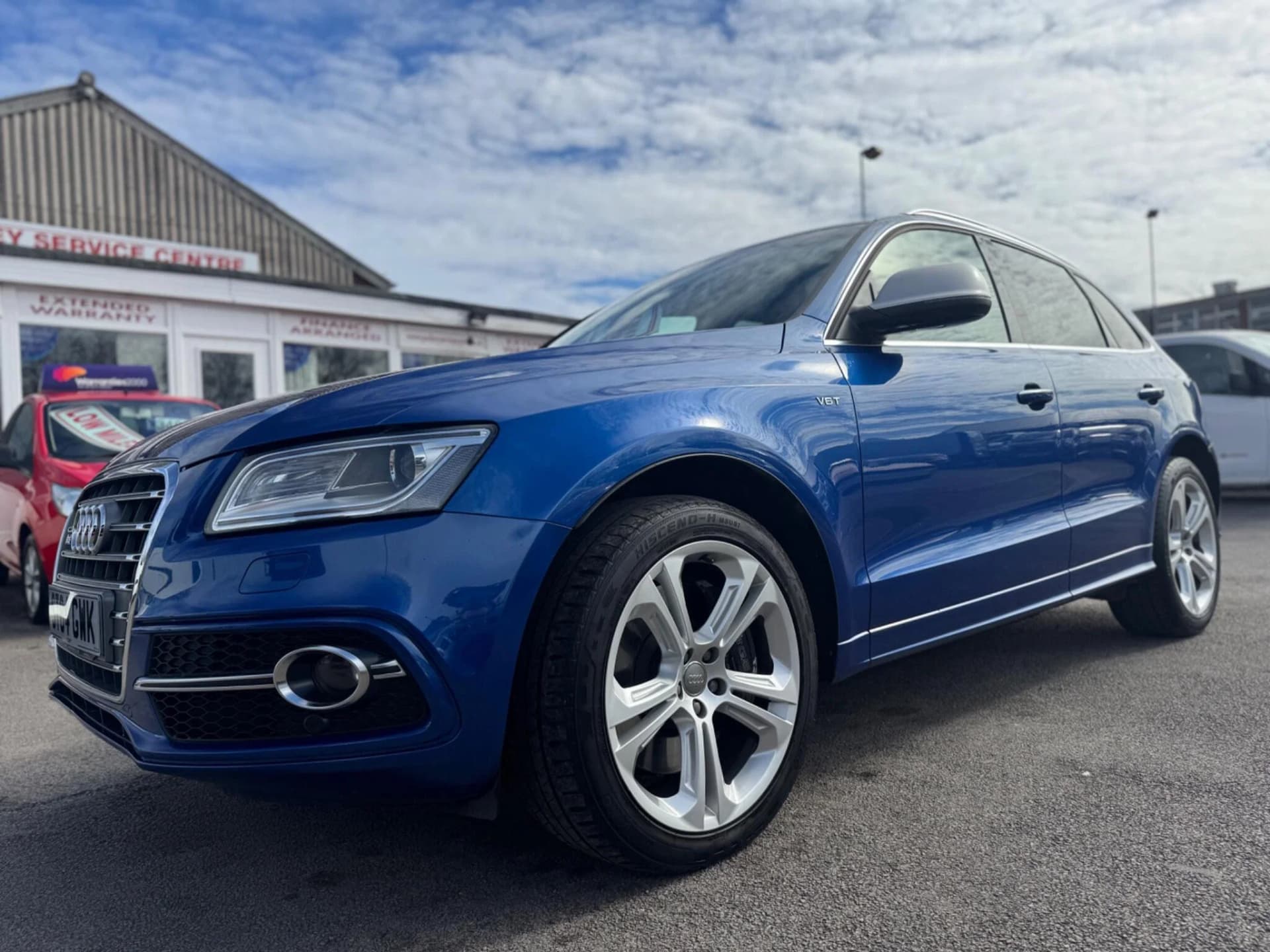 Audi SQ5 - image 1 of 91
