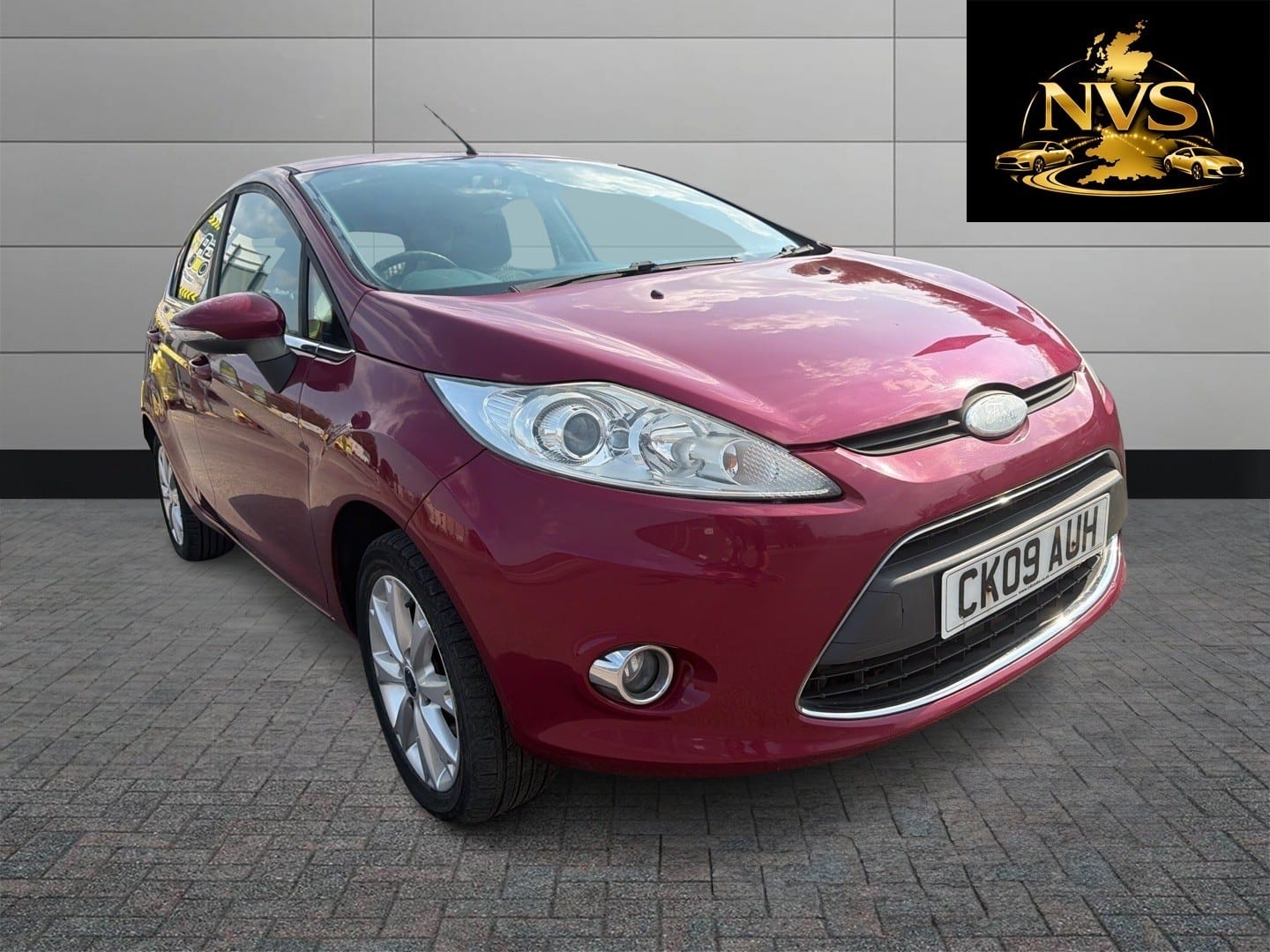 FORD FIESTA - image 1 of 13