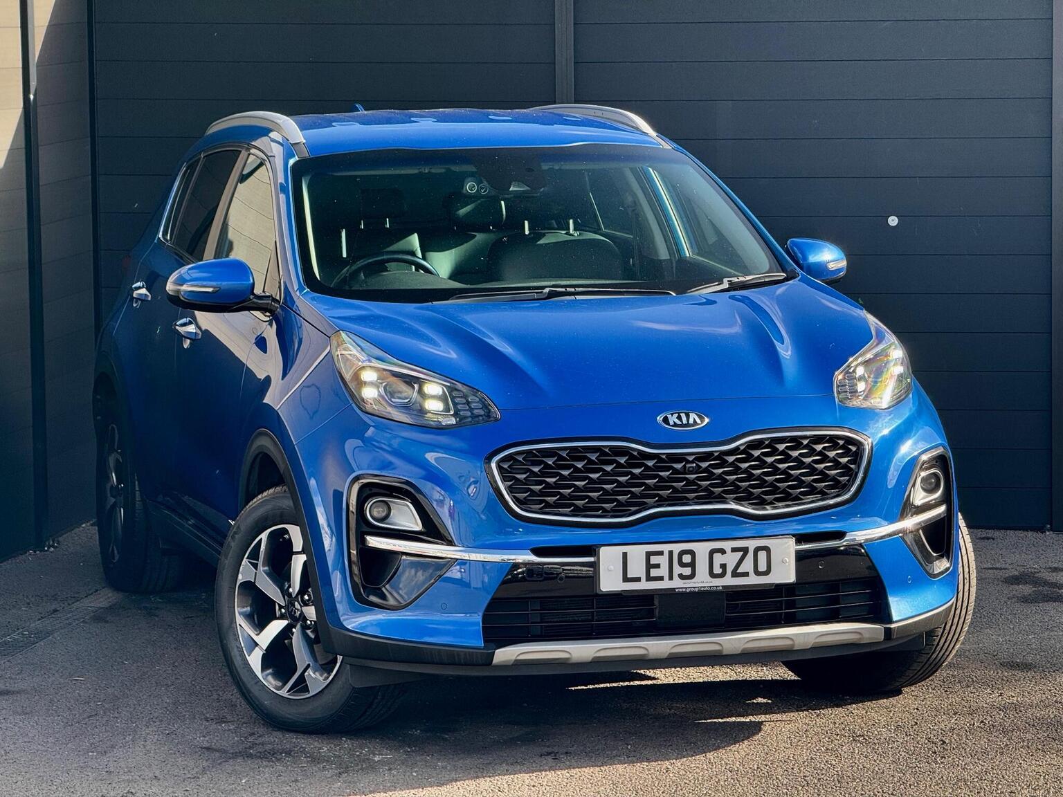 2019 Kia Sportage 1.6 GDi Edition 25 Euro 6 (s/s) 5dr in blue — photo 1 of 68