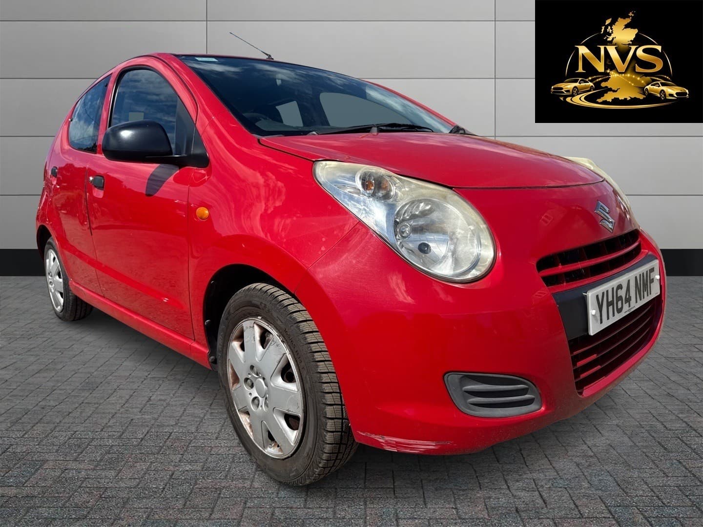 Suzuki Alto - image 1 of 12