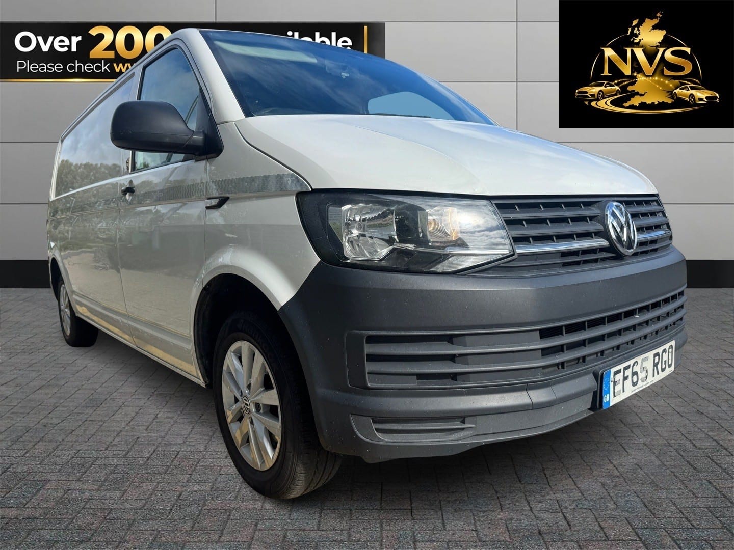Volkswagen Transporter - image 1 of 11