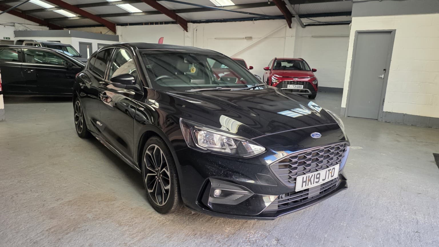 Ford Focus - image 1 of 6