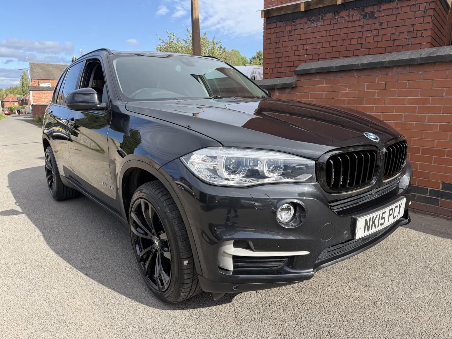BMW X5 - image 1 of 6