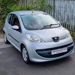 Peugeot 107 - image 1 of 13