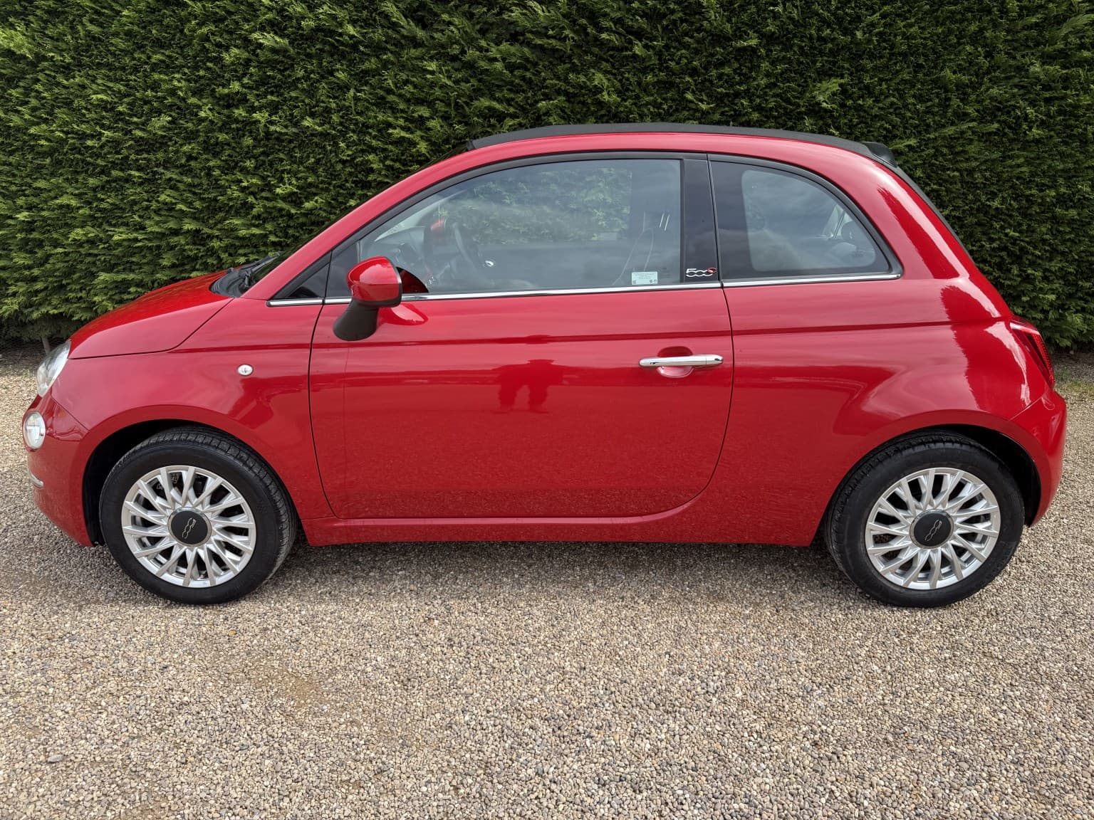 Fiat 500C - image 1 of 24