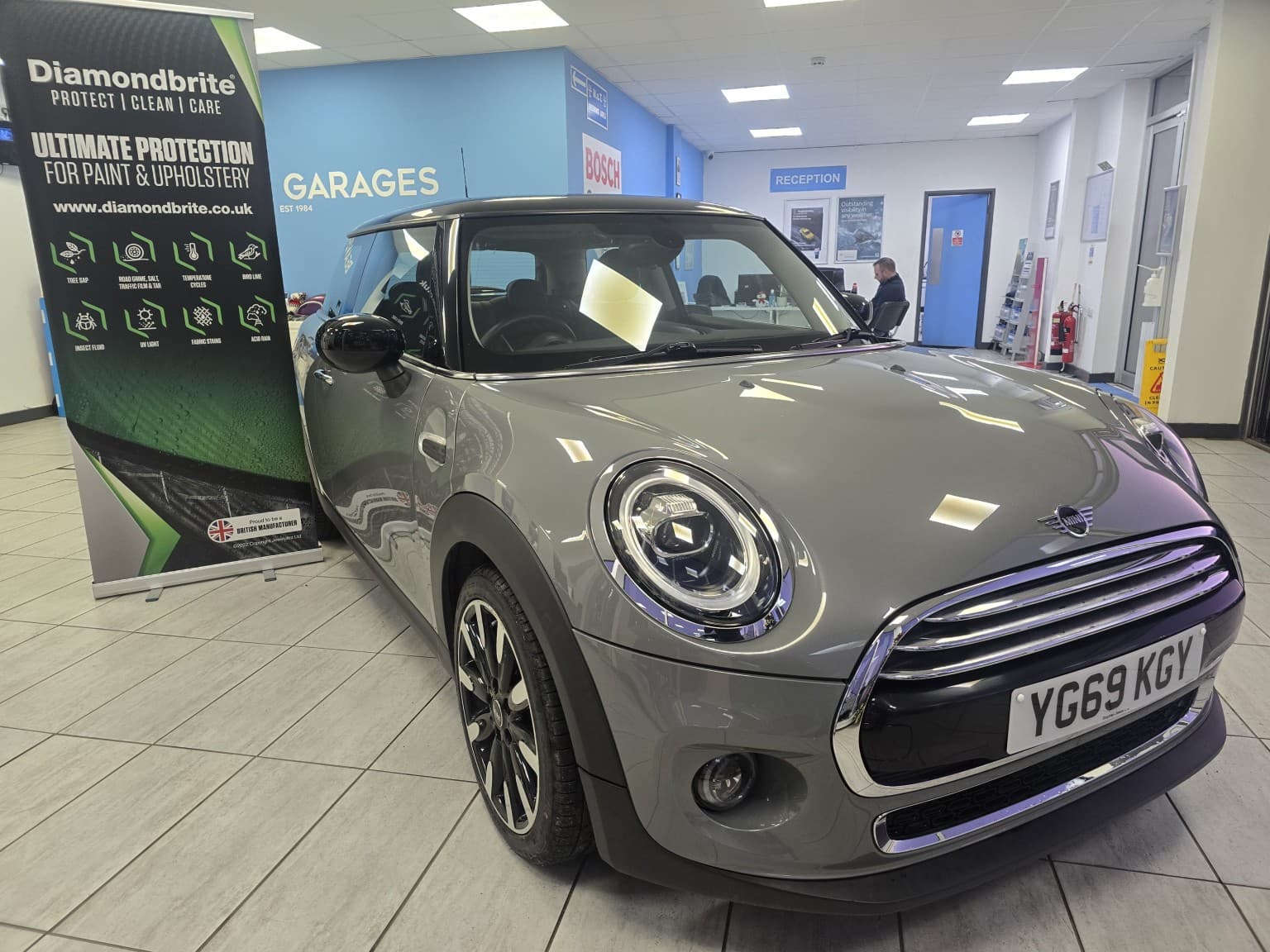 MINI Hatch - image 1 of 41