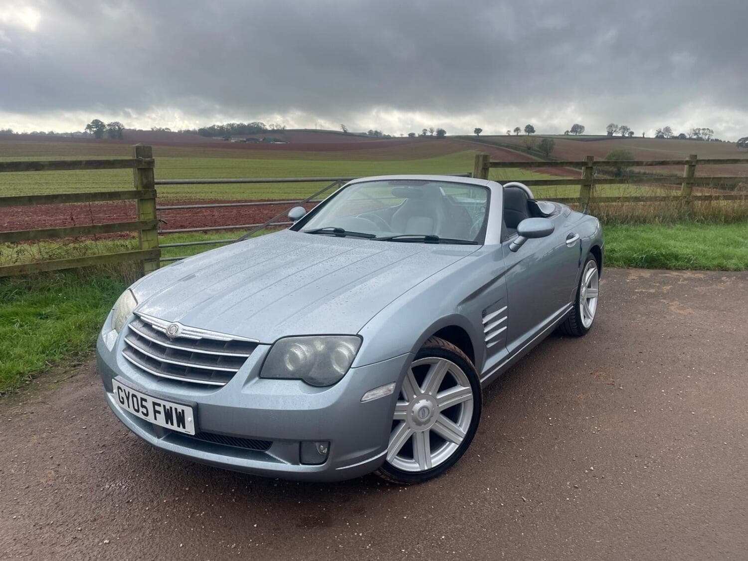Chrysler Crossfire - image 1 of 15