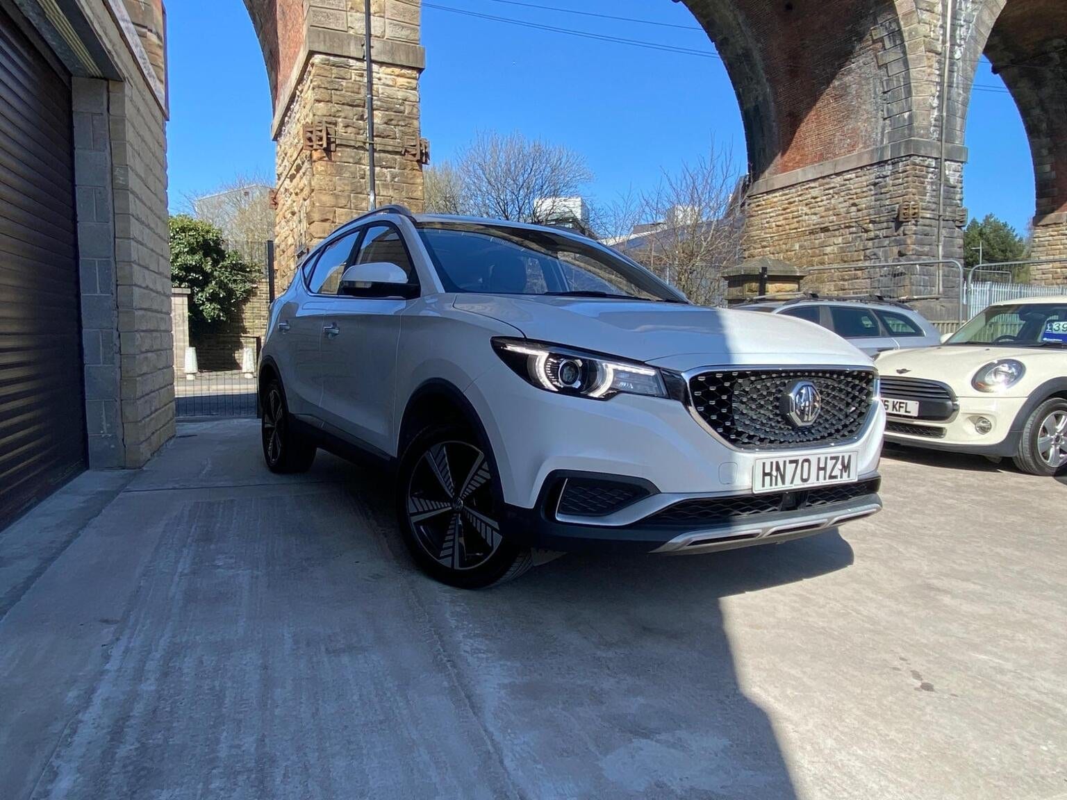 MG MG ZS - image 1 of 58