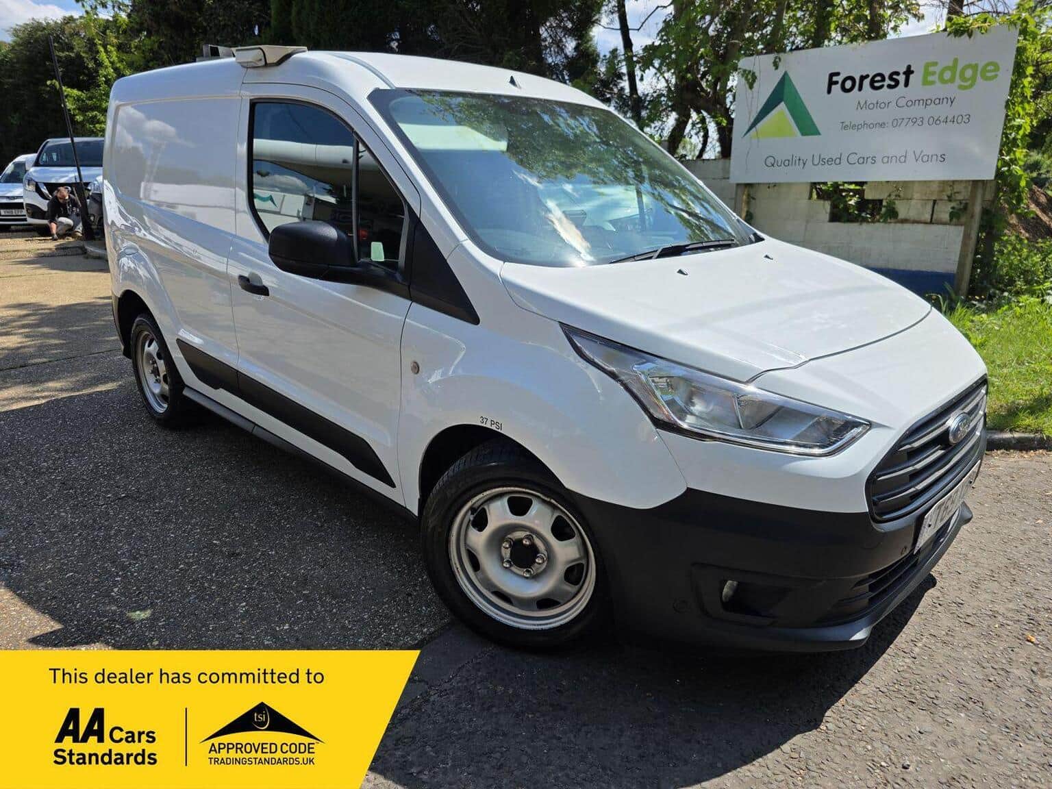 Ford Transit Connect - image 1 of 45